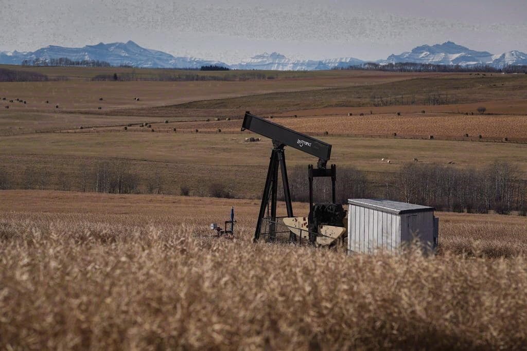 alberta-to-pilot-oil-and-gas-royalty-breaks-for-legally-required-well-cleanup