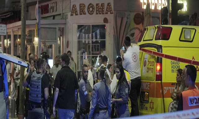 Air attack leaves 1 dead, at least 10 injured in Tel Aviv - https://cdn.connectfm.ca/Air-attack.jpg