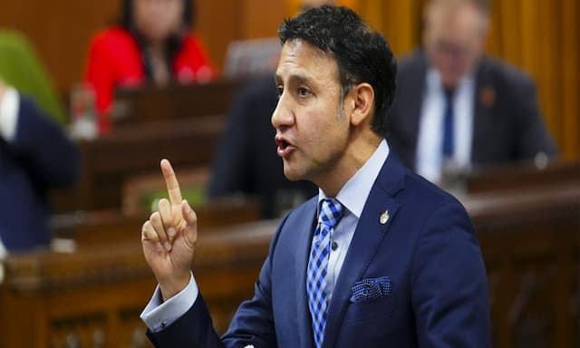 Justice Minister Arif Virani won't run in next election - https://cdn.connectfm.ca/Arif-Virani.jpg