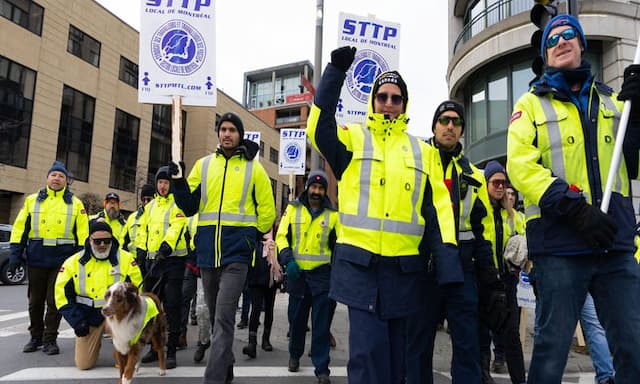 Mediation temporarily suspended in Canada Post strike, parties to meet with minister - https://cdn.connectfm.ca/Canada-Post-strike.jpg