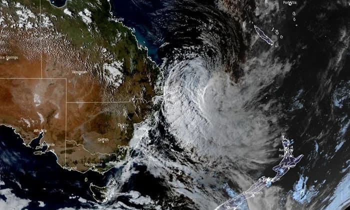 cyclone-alfred-hits-eastern-australia-causing-widespread-disruptions