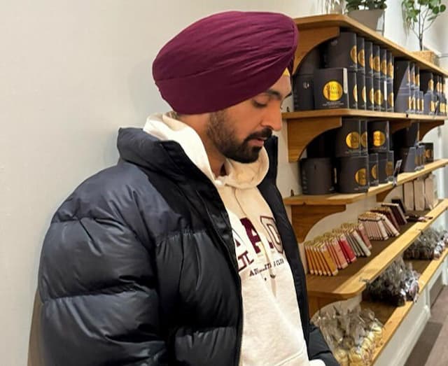 Diljit’s on the hit list! - https://cdn.connectfm.ca/DIL_2023-12-20-161242_jhbi.jpg