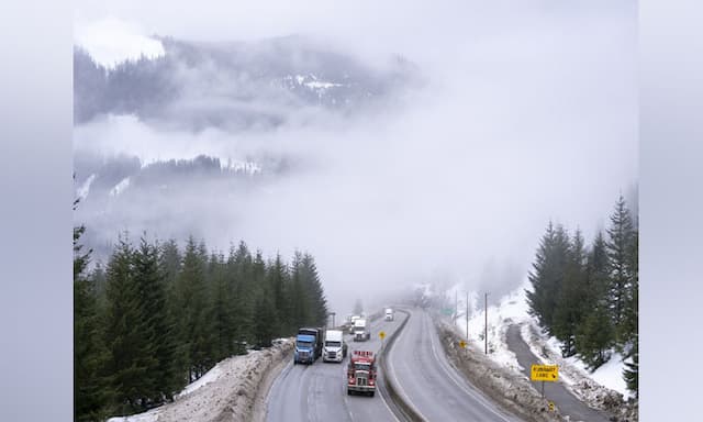 B.C. sees strong winds along the coast, winter storm warnings for Interior highways - https://cdn.connectfm.ca/Environment-Canadaa.jpg