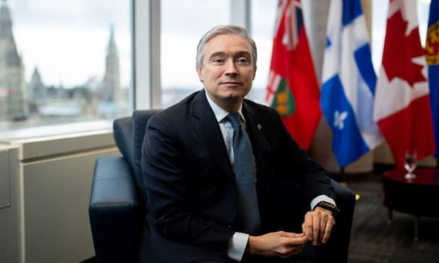 François-Philippe Champagne not running for Liberal leadership - https://cdn.connectfm.ca/François-Philippe-Champagne.jpg