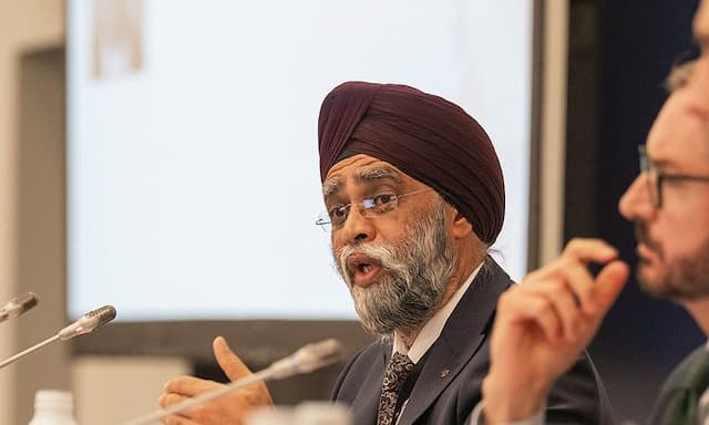 Harjit Singh Sajjan to Retire from Politics - https://cdn.connectfm.ca/Harjit-Sajjan.jpg