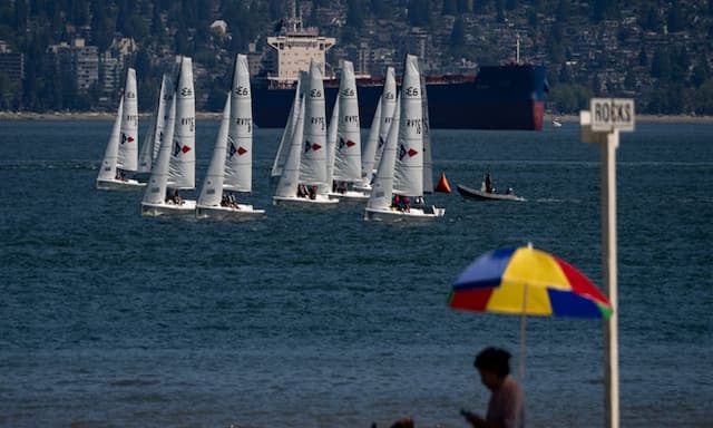 Heat warnings spread in B.C. as records tumble in second heat wave for July - https://cdn.connectfm.ca/Heat-warnings.jpg