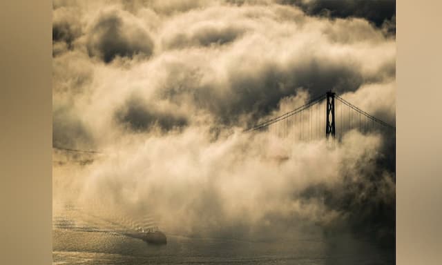 Heavy fog again envelopes Metro Vancouver, parts of southern B.C. coast - https://cdn.connectfm.ca/Heavy-fog.jpg