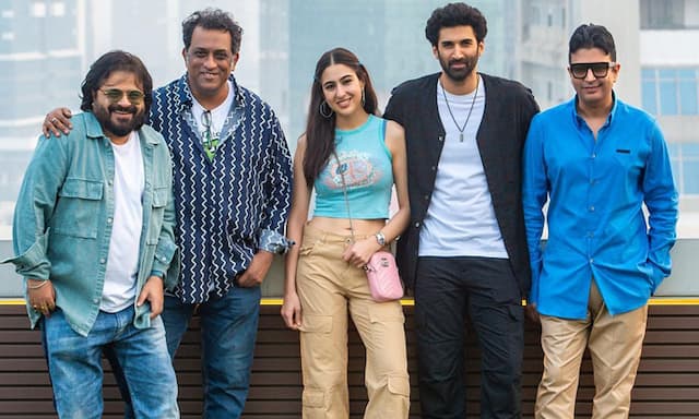 Metro In Dino: Release Date of Sara Ali Khan & Aditya Roy Kapoor’s Film Out! - https://cdn.connectfm.ca/Metro-In-Dino.jpg