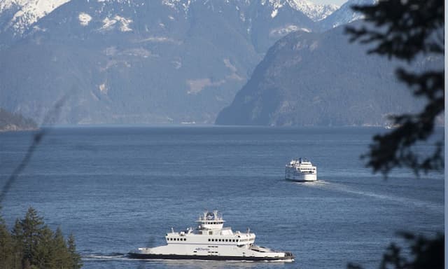 Propeller falls off BC Ferries vessel, spilling 800 litres of oil - https://cdn.connectfm.ca/Propeller-falls.jpg