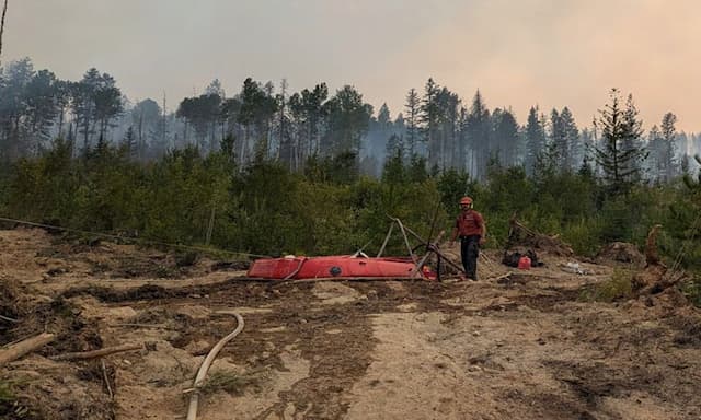 Thundershowers to bring moisture to fire-weary regions of British Columbia - https://cdn.connectfm.ca/Thundershowers.jpg