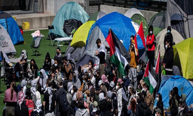 B.C. court orders pro-Palestinian camp at Vancouver Island University to shut down - https://cdn.connectfm.ca/camp.jpg