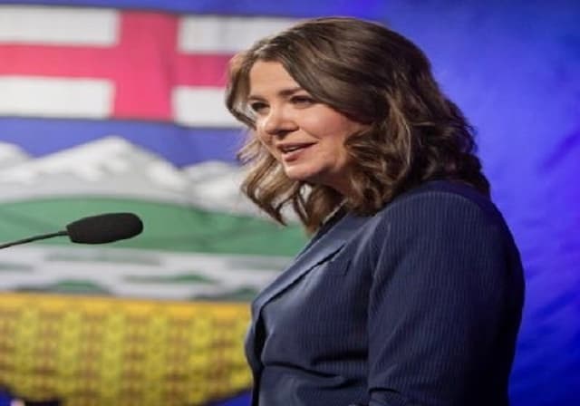 Alberta Premier Danielle Smith in Ottawa to open new provincial office - https://cdn.connectfm.ca/danial-smith.jpg