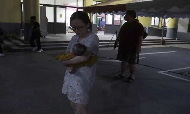 Rescuers search for people out of contact in Taiwan after strong earthquake - https://cdn.connectfm.ca/earthquake.jpg