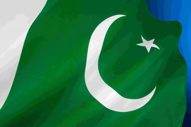 Pakistani police say 5 Chinese nationals and their local driver were killed in a suicide attack - https://cdn.connectfm.ca/flag_2024-03-26-151354_qjcj.jpg