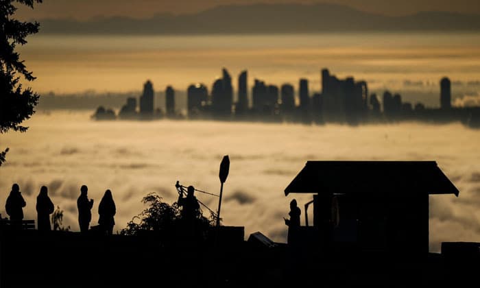 another-day-of-heavy-fog-near-zero-visibility-in-metro-vancouver