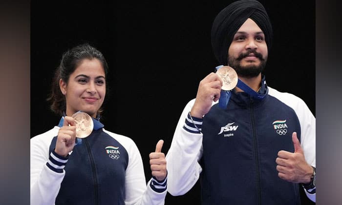 shooting-manu-bhakar-and-sarbjot-singh-wins-the-bronze-medal