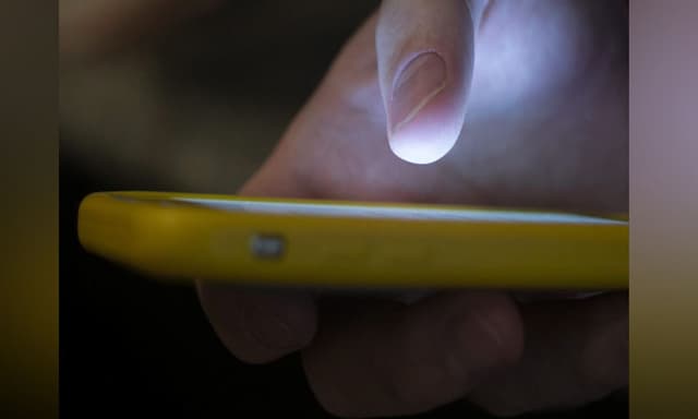 988 suicide helpline takes more than 300K calls, texts in its first year - https://cdn.connectfm.ca/phone-calls.jpg