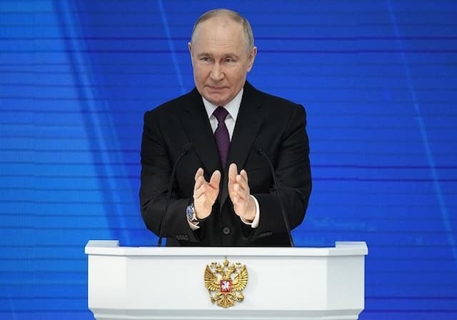 Putin pays tribute to Russian national unity as fighting grinds on in Ukraine - https://cdn.connectfm.ca/putinn.jpg