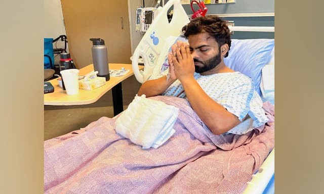 Sarthi K suffers heart attack - https://cdn.connectfm.ca/sarthi_k.jpg