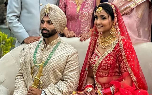 Parmish Verma’s brother Sukhan Verma ties the knot with Taran - https://cdn.connectfm.ca/sukhan.jpg